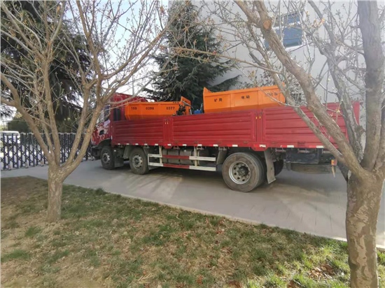 潼關(guān)老客戶三噸電動(dòng)車(chē)發(fā)貨成功