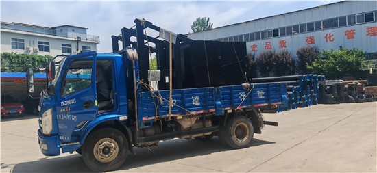 洛南客戶復購放礦機發(fā)貨